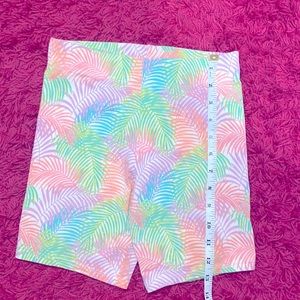 Tommy bahama girls shorts size small 7/8
